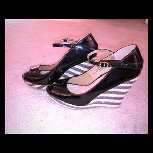 Patent leather espadrilles